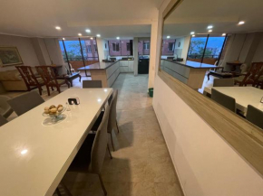 Apartamento cómodo , grande en Poblado Medellín